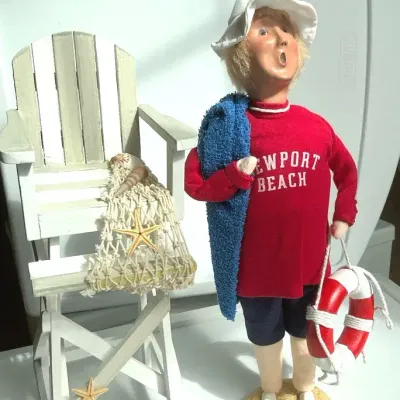 Byers Choice Ltd - Newport Beach Lifeguard & Stand