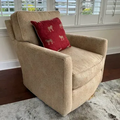 Upholstered Swivel Armchair 