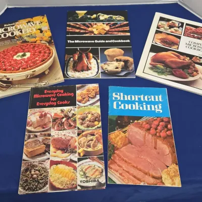Microwave Cooking - Everyday Microwave Cooking For Everyday Cooks, Shortcut Cooking