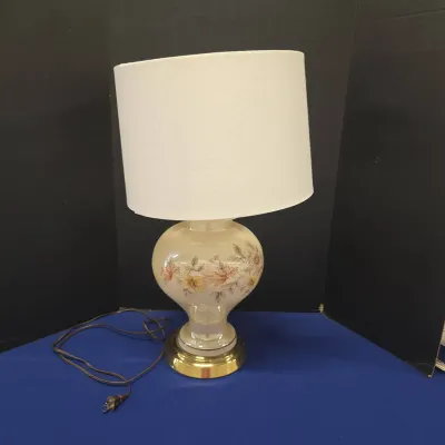 Vintage Ginger Jar Table Lamp - Cream-Colored Ceramic Body, Hand-Painted Floral & Brass-Tone Base