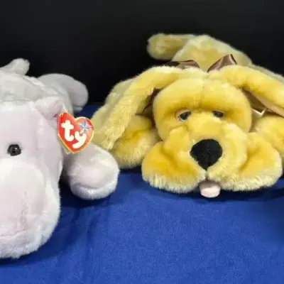 3 Plush - Ty Beanie Buddy Happy, Kids Of America Dog, Aurora Santa Puppy