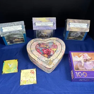 Gifts - Thomas Kincade Mini Puzzles, Happy Hoofer, Natural Life Magnets, Heart Tin
