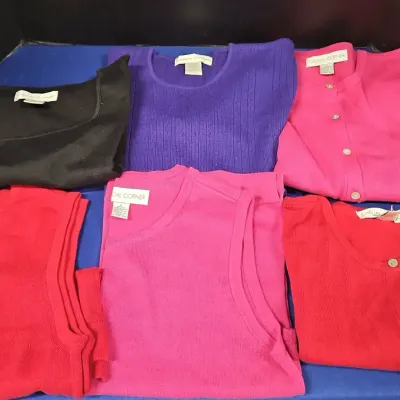 6 Casual Corner Womens Knit Tops New And Hardly Worn