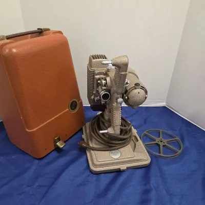Vintage Revere Model 85 8mm Movie Projector, With Case