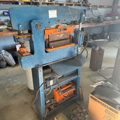 Sale Photo Thumbnail #41: Featured heavy equipment, tractors, machinery and additional equipment from the T.J. Bruck Estate Online Auction in Perryville, Arkansas. Take a look at the auction catalog for complete lot details, additional photos and bidding information.