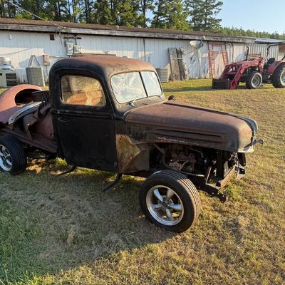 Sale Photo Thumbnail #26: Featured heavy equipment, tractors, machinery and additional equipment from the T.J. Bruck Estate Online Auction in Perryville, Arkansas. Take a look at the auction catalog for complete lot details, additional photos and bidding information.