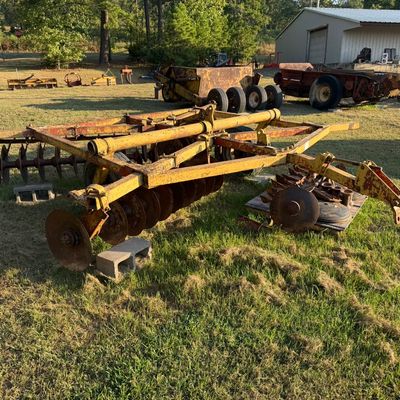 Sale Photo Thumbnail #21: Featured heavy equipment, tractors, machinery and additional equipment from the T.J. Bruck Estate Online Auction in Perryville, Arkansas. Take a look at the auction catalog for complete lot details, additional photos and bidding information.