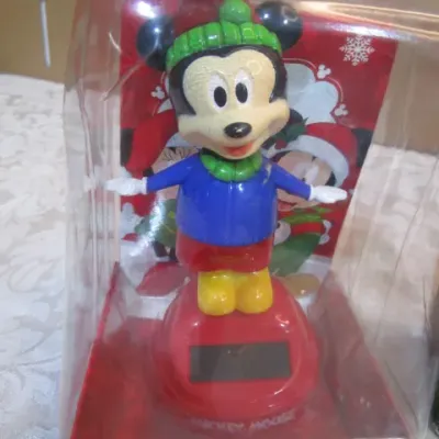 Snowman Collectible, Mickey solar bobblehead, 4 Christmas ornaments