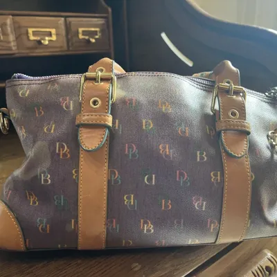 Dooney & Bourke Bag