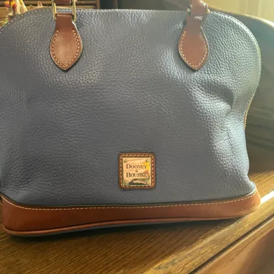 Dooney & Bourke Bag