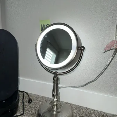 Sale Photo Thumbnail #56: Heated curlers, mirror, heating pad