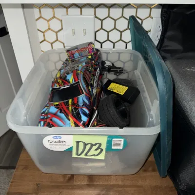 Sale Photo Thumbnail #749: See photos, unsure if all necessary parts present