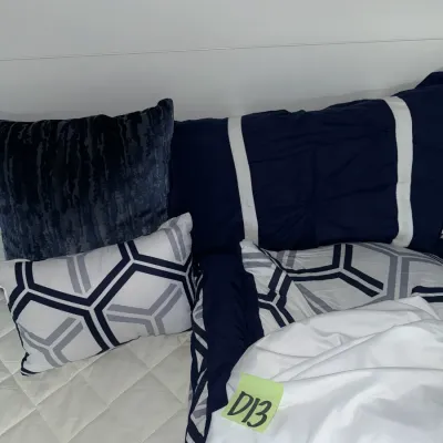 Sale Photo Thumbnail #696: Unsure of what size, likely twin sized