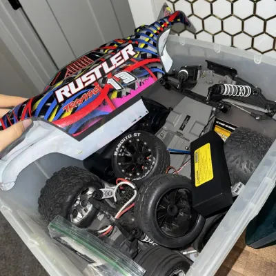 Sale Photo Thumbnail #750: See photos, unsure if all necessary parts present