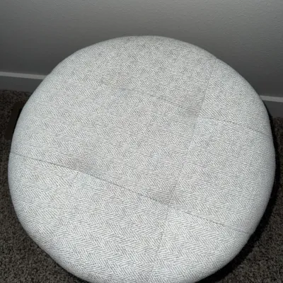 Sale Photo Thumbnail #26: About 17" across and 17" tall