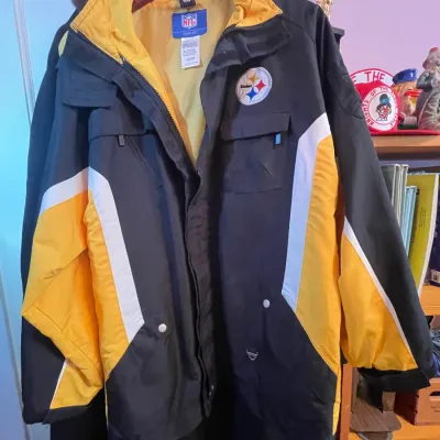 Sale Photo Thumbnail #90: Pittsburgh Steelers NFL jacket