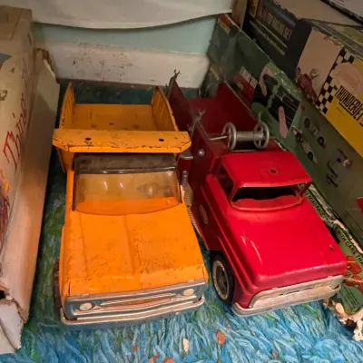 Sale Photo Thumbnail #50: More Tonka trucks