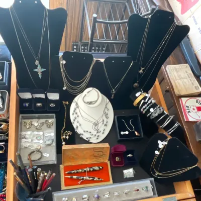 Sale Photo Thumbnail #202: Fine jewelry