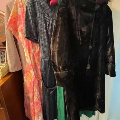 Sale Photo Thumbnail #80: Vintage dresses