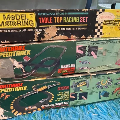 Sale Photo Thumbnail #51: Matchbox and Model Motoring speedtrack sets