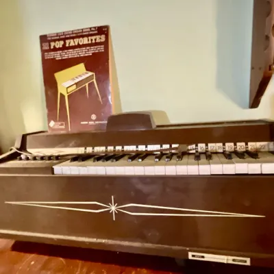 Sale Photo Thumbnail #149: Vintage table-top organ