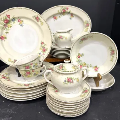 Vintage Gold China (Japan)