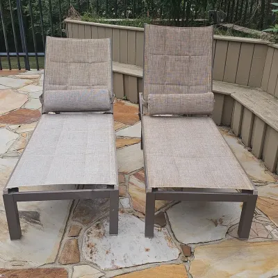 Pair Of Aluminum-frame Outdoor Chaise Lounge chairs