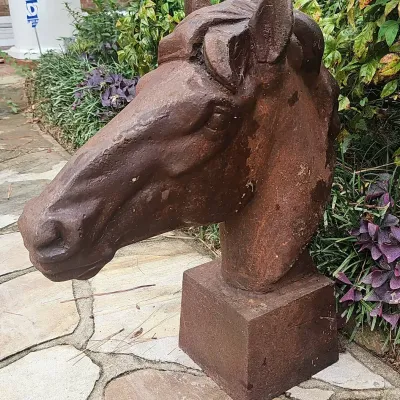 Vintage-Style Cast Iron Horse Head 