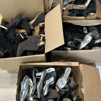 Large Shoe Mystery And Belt Lot, Sizes 8 1/2 To 9 1/2