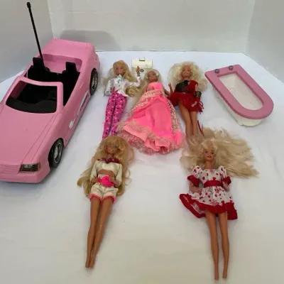 Barbies And Car Lot 