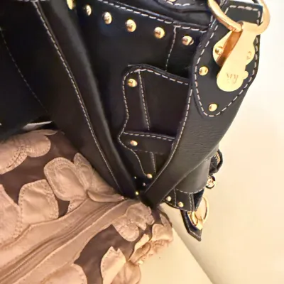 Sale Photo Thumbnail #172