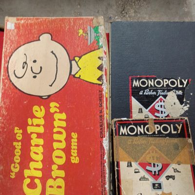 Sale Photo Thumbnail #33: A Parker Brothers Monopoly Set and a Milton Bradley Peanuts Game