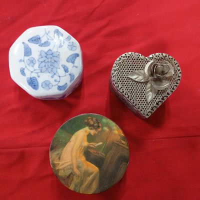Sale Photo Thumbnail #10: A Collection of Decorative Trinket Boxes and a Carved Bead