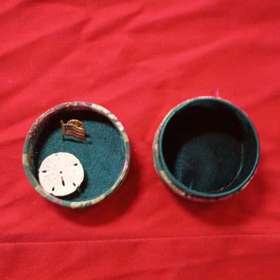 Sale Photo Thumbnail #12: Small Floral Fabric Covered Trinket Box Containing US Flag Pin and Sand Dollar