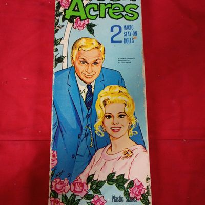 Sale Photo Thumbnail #37: Whitman Green Acres Magic Stay-On Paper Doll Set