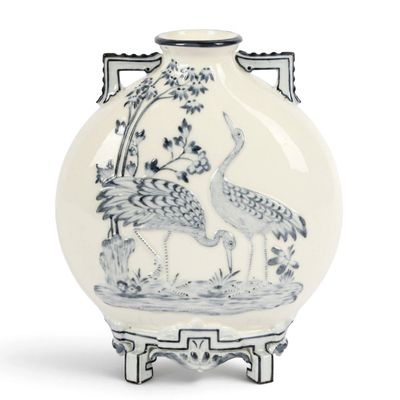Sale Photo Thumbnail #207: Royal Worcester Porcelain Blue & White Moon Flask
