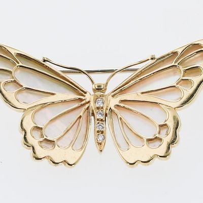 Sale Photo Thumbnail #9: E. Wolfe & Co.18K Mother of Pearl Butterfly Brooch