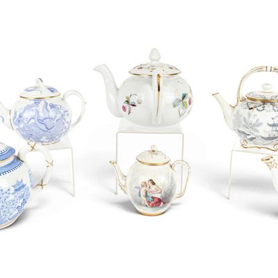 Sale Photo Thumbnail #162: Group of Six Porcelain Teapots, Royal Worcester