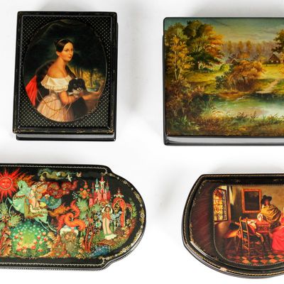 Sale Photo Thumbnail #110: Russian Lacquer Boxes Incl. Fedoskino, Palekh