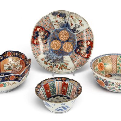Sale Photo Thumbnail #342: Japanese Imari Porcelain, 19th & 20th Century