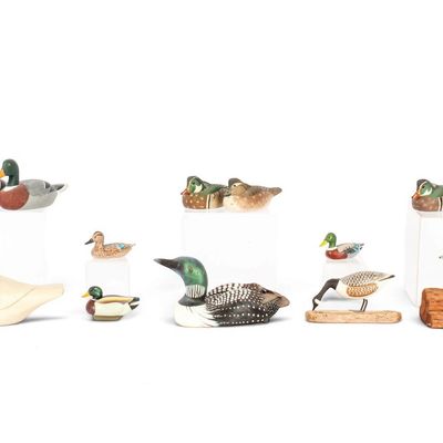 Sale Photo Thumbnail #135: Fifteen Decoys & Bird Carvings