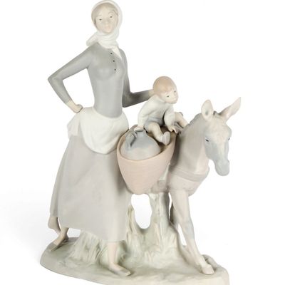 Sale Photo Thumbnail #85: Lladro Porcelain Woman With Girl & Donkey Figurine