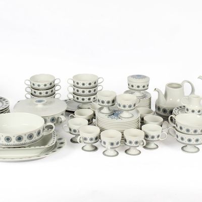Sale Photo Thumbnail #474: Tapio Wirkkala for Rosenthal Ice Blossom Porcelain China Service