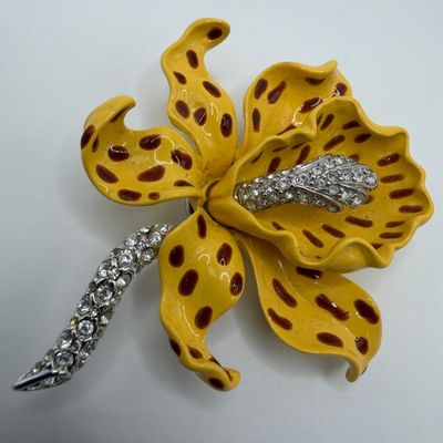 Sale Photo Thumbnail #175: KJL Kenneth Jay Lane Yellow Orchid Bold Yellow Enamel and Crystal Accents