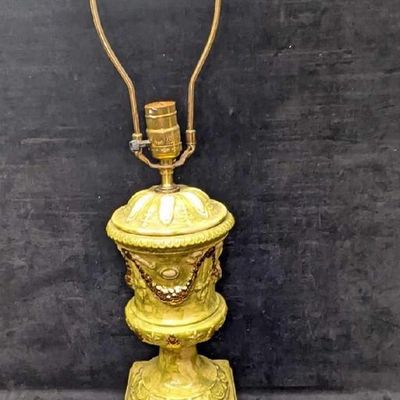 Sale Photo Thumbnail #264: Decorative Angel Lamp