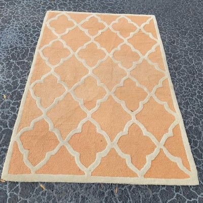 Sale Photo Thumbnail #293: Safavieh Handmade Moroccan Cambridge Coral Ivory Wool Rug