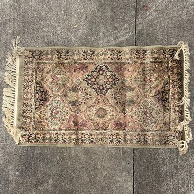 Sale Photo Thumbnail #449: Traditional Persian Style Floral Accent Rug with Fringe