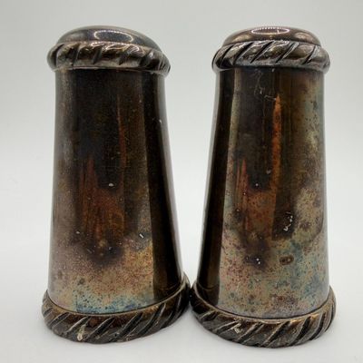 Sale Photo Thumbnail #478: Silverplate Salt and Pepper Shaker Set with Liners Made in India