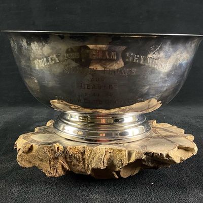 Sale Photo Thumbnail #409: Vintage International Webster - Wilcox Engraved Footed Bowl