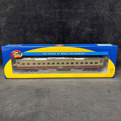 Sale Photo Thumbnail #359: Athearn Napa Valley Wine Train Merlot HO Scale Coach Car